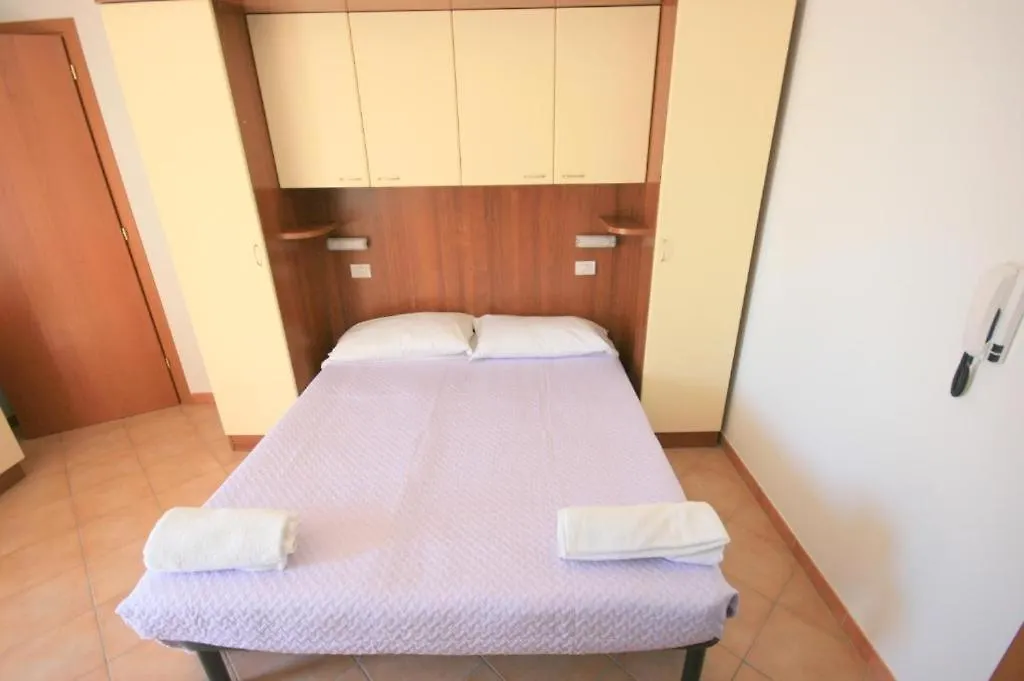 ** Ξενοδοχείο με διαμερίσματα Residence Algarve Ρίμινι Ιταλία