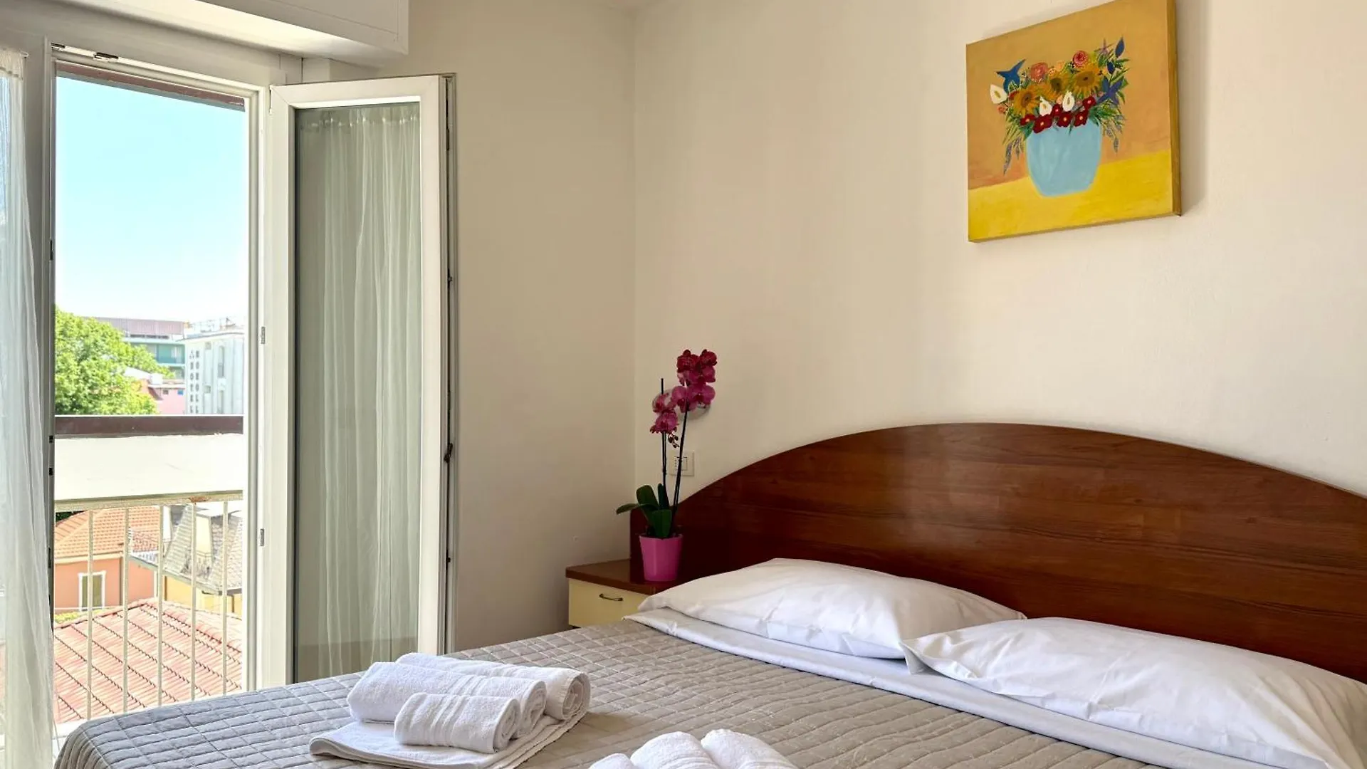 Residence Algarve Rimini 2*,