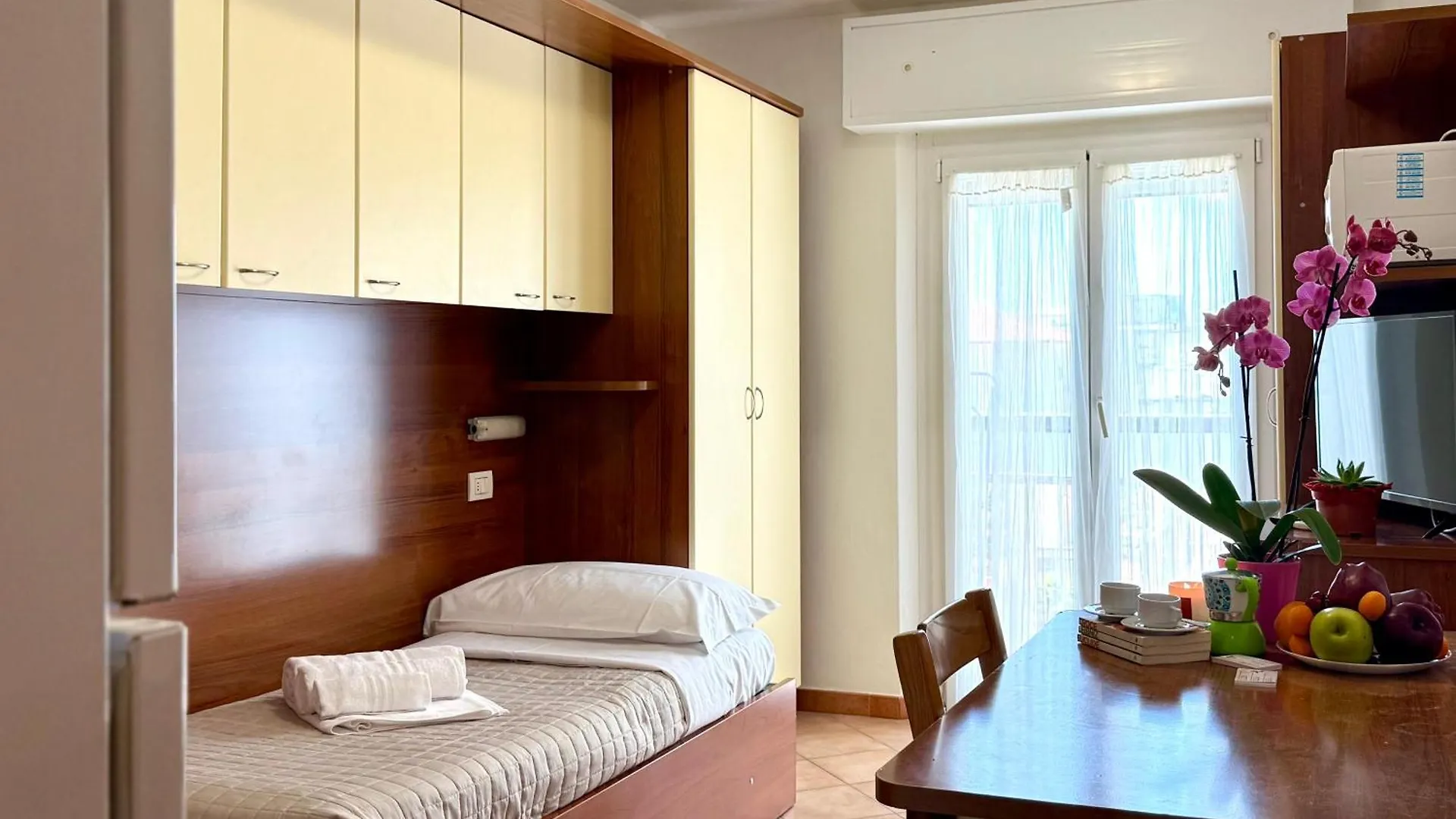 Residence Algarve Rimini 2*,  Italien
